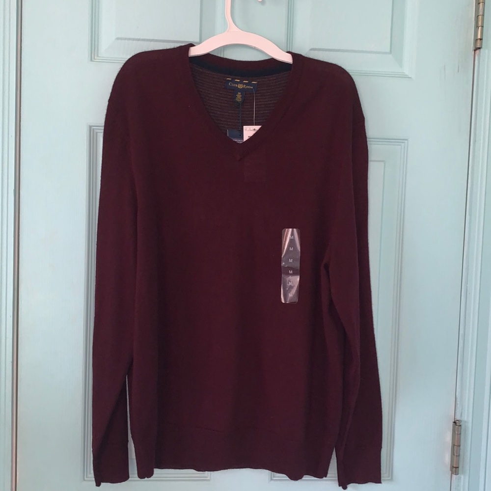 Men’s V-Neck Burgundy Sweater